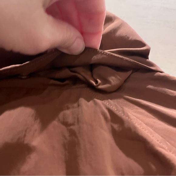 lululemon athletica Always Effortless Jacket Roasted Brown Size 6 - Picture 8 of 9